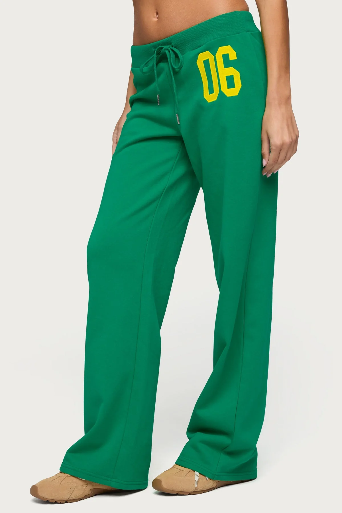06 Joggers - Image 4