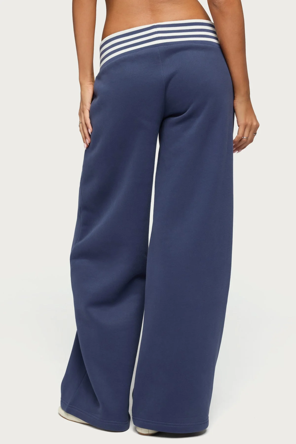 Eloura Stripey Joggers - Image 3