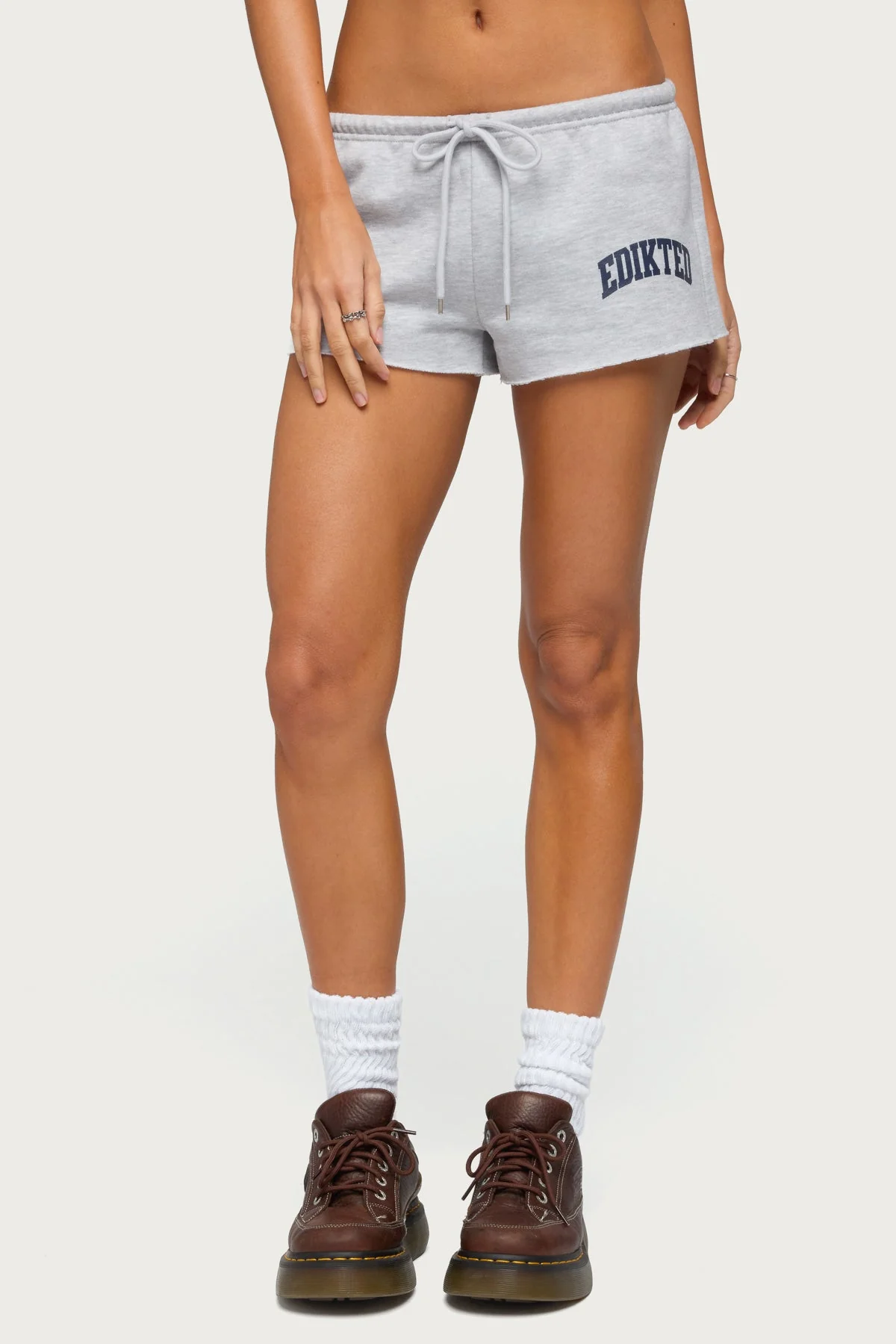 Sporty Babe Edikted Micro Shorts - Image 2